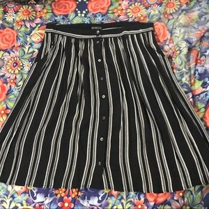 Forever 21 Plus Size Black Striped Skirt